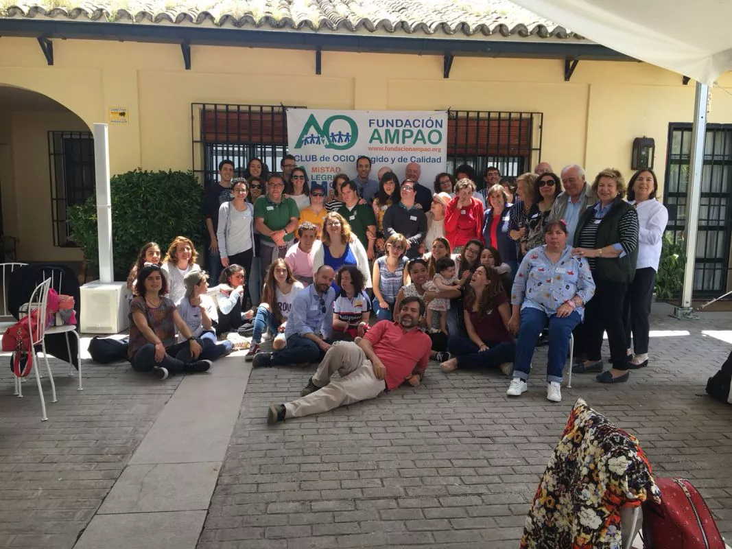 Únete al voluntariado de Fundación AMPAO y contribuye al bienestar de las personas con discapacidad intelectual