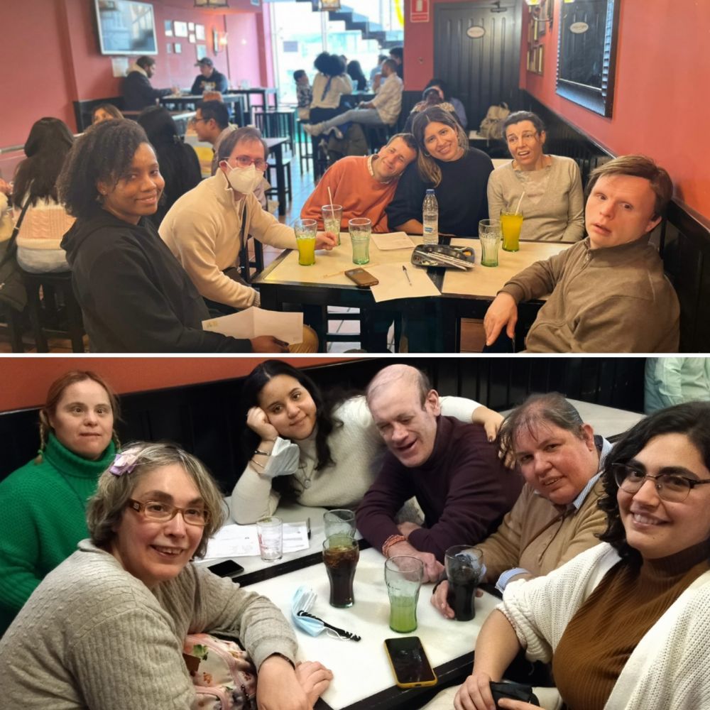 Participantes disfrutando de una actividad lúdica adaptada