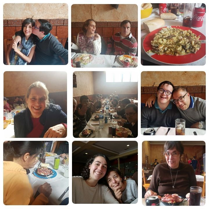 Participantes disfrutando de una explicación o taller temático