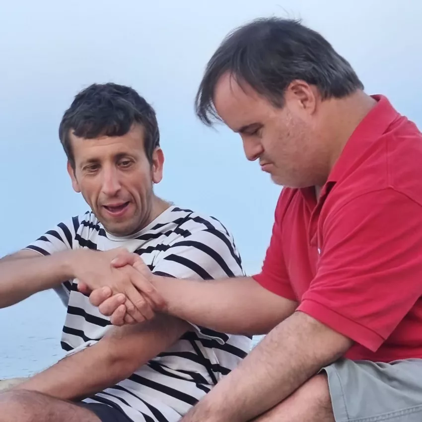 Imagen ilustrativa del programa de respiro familiar que impulsa AMPAO junto a sus actividades de ocio