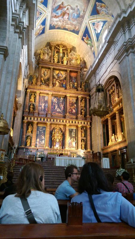 Foto grupal tras la actividad de ocio inclusivo en tren histórico